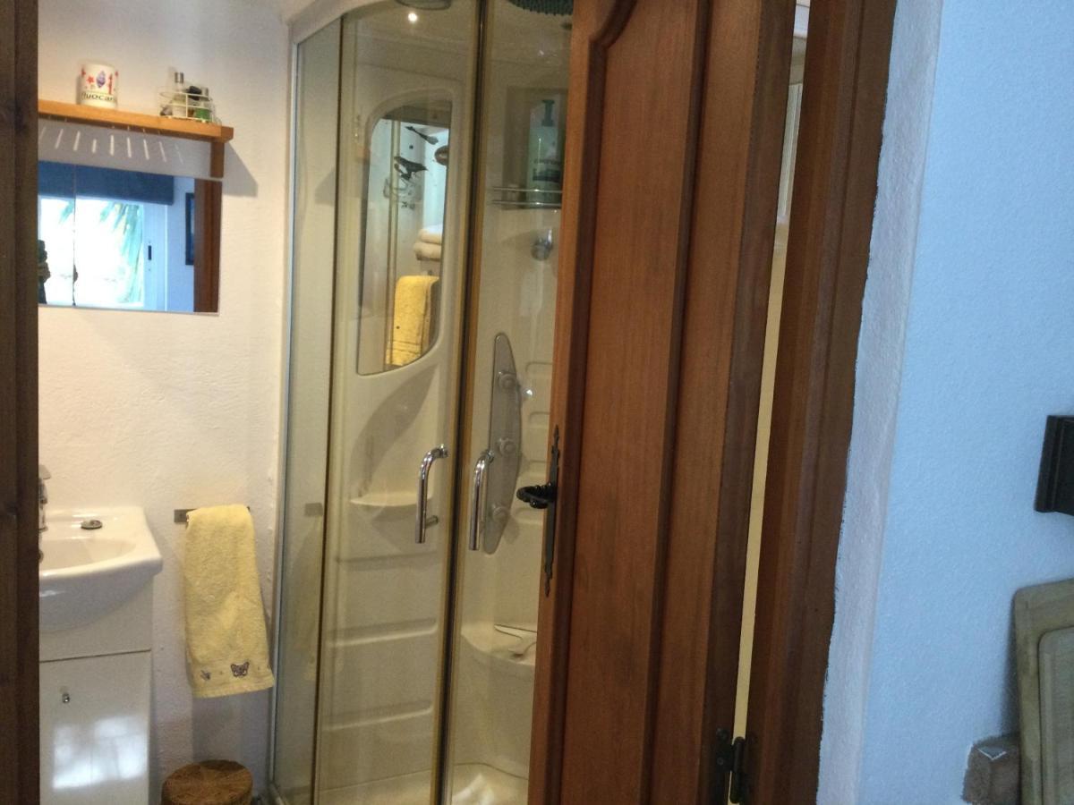 Finca El Rio, The Studio Self Catering With Pool And Hydrotherapy Jacuzzi Set In Beautiful Gardens, Guaro Kültér fotó